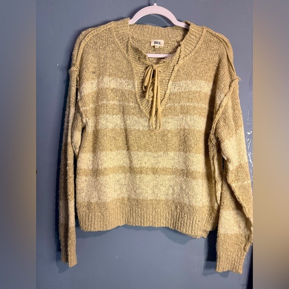 BKE Tan V-Neck Sweater with Relaxed Fit - Picture 2 of 4